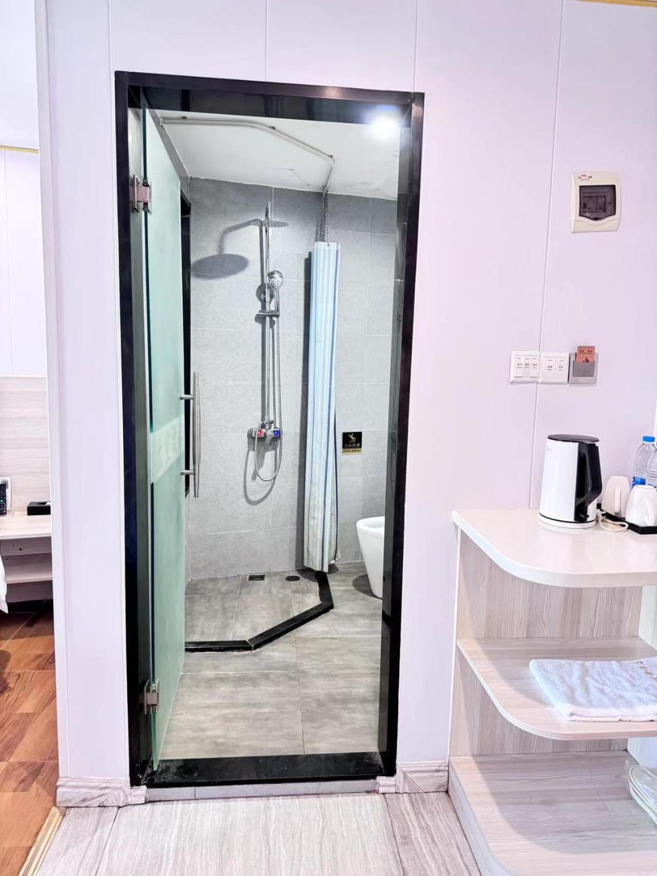 Zhuhai Dreamers Capsule Hotel エクステリア 写真
